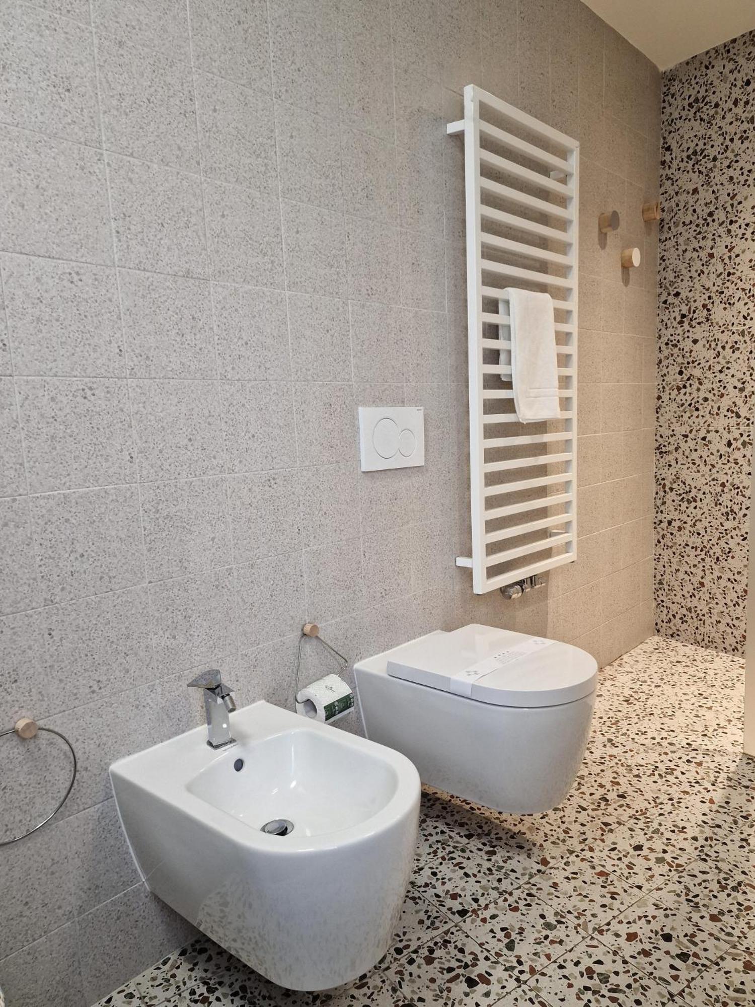 דירות מילאנו Cozy Flat Mins Walk To Navigli And Metro Porta Genova מראה חיצוני תמונה